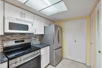 5011 Wiles Road #303, Coconut Creek, FL 33073 - Photo 15