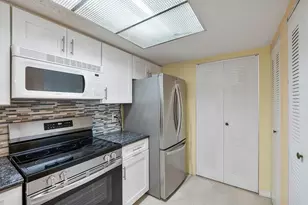 5011 Wiles Rd, Coconut Creek, FL 33073 - Photo 15
