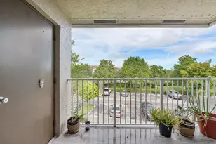 5011 Wiles Rd, Coconut Creek, FL 33073 - Photo 17