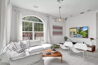 2636 NE 9th Avenue #6, Wilton Manors, FL 33334 - Photo 9