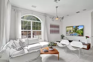 2636 NE 9th Ave, Wilton Manors, FL 33334 - Photo 9