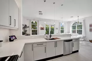 2636 NE 9th Ave, Wilton Manors, FL 33334 - Photo 23