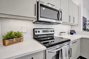 2636 NE 9th Ave, Wilton Manors, FL 33334 - Photo 29