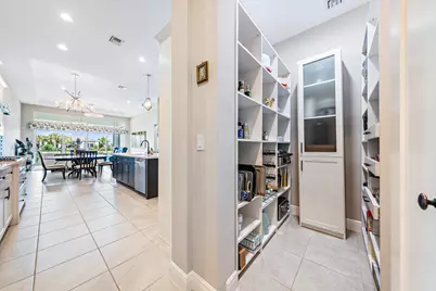 10075 Driftwood Way, Palm Beach Gardens, FL 33412 - Photo 13