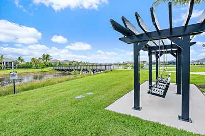 10075 Driftwood Way, Palm Beach Gardens, FL 33412 - Photo 5