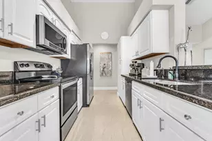 994 NW 93rd Ave, Plantation, FL 33324 - Photo 13