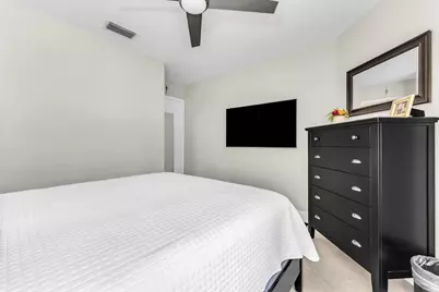 994 NW 93rd Avenue, Plantation, FL 33324 - Photo 29