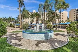 7564 Regency Lake Dr, Boca Raton, FL 33433 - Photo 3