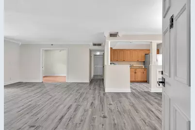 7564 Regency Lake Drive #202, Boca Raton, FL 33433 - Photo 19