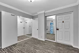 7564 Regency Lake Dr, Boca Raton, FL 33433 - Photo 9