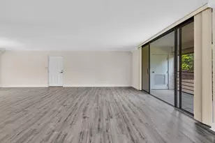 7564 Regency Lake Dr, Boca Raton, FL 33433 - Photo 47