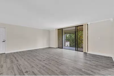 7564 Regency Lake Drive #202, Boca Raton, FL 33433 - Photo 13