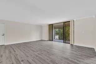 7564 Regency Lake Dr, Boca Raton, FL 33433 - Photo 13