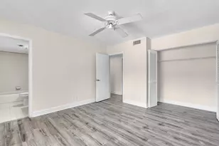 7564 Regency Lake Dr, Boca Raton, FL 33433 - Photo 41