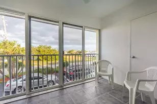 1315 Bayshore Dr, Fort Pierce, FL 34949 - Photo 17