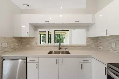 7219 Le Chalet Boulevard, Boynton Beach, FL 33472 - Photo 9