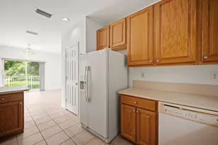 2110 NW 75th Way, Pembroke Pines, FL 33024 - Photo 13