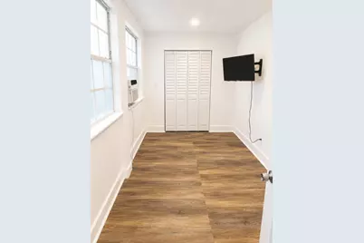 528 SW 3rd Street, Miami, FL 33130 - Photo 5