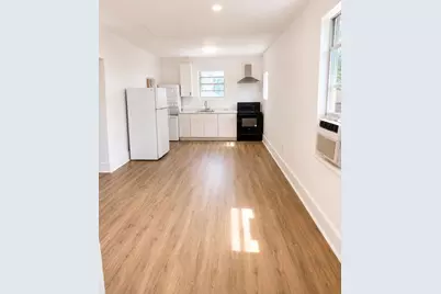 528 SW 3rd Street, Miami, FL 33130 - Photo 1
