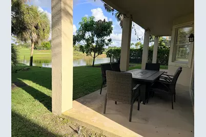 2285 Ridgewood Circle, Royal Palm Beach, FL 33411 - Photo 9