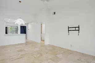 3939 NE 5th Ave, Boca Raton, FL 33431 - Photo 5