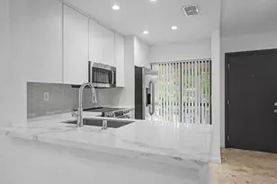 3939 NE 5th Ave, Boca Raton, FL 33431 - Photo 9