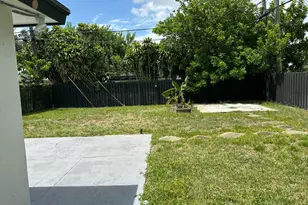 61 NW 47th St, Oakland Park, FL 33309 - Photo 15