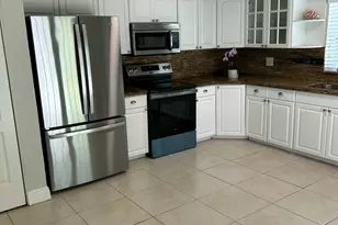 61 NW 47th St, Oakland Park, FL 33309 - Photo 5