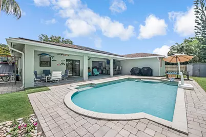 100 Greenwood Court, Royal Palm Beach, FL 33411 - Photo 3