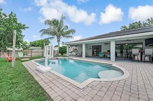 100 Greenwood Ct, Royal Palm Beach, FL 33411 - Photo 5