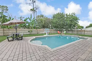 100 Greenwood Ct, Royal Palm Beach, FL 33411 - Photo 41