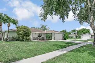 100 Greenwood Ct, Royal Palm Beach, FL 33411 - Photo 53