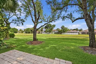 7618 S Pinewalk Dr S, Margate, FL 33063 - Photo 31