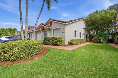 7618 S Pinewalk Dr S #132, Margate, FL 33063 - Photo 3