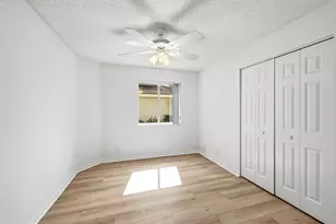 7618 S Pinewalk Dr S, Margate, FL 33063 - Photo 17