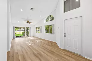 7618 S Pinewalk Dr S, Margate, FL 33063 - Photo 3