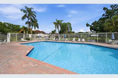 7618 S Pinewalk Dr S #132, Margate, FL 33063 - Photo 35