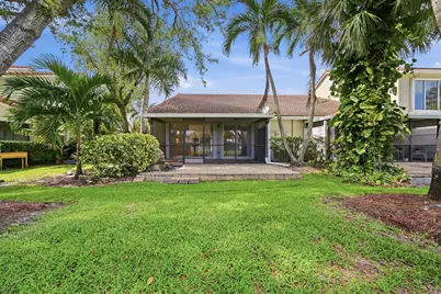 7618 S Pinewalk Dr S #132, Margate, FL 33063 - Photo 31