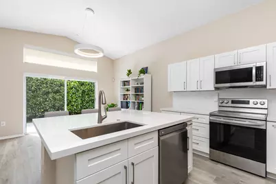 5349 NW 117th Avenue, Coral Springs, FL 33076 - Photo 5