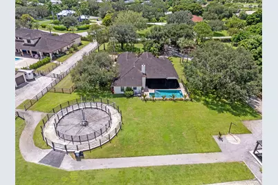 1561 Clydesdale Avenue, Wellington, FL 33414 - Photo 15