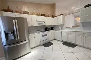 5574 Royal Lake Cir, Boynton Beach, FL 33437 - Photo 7