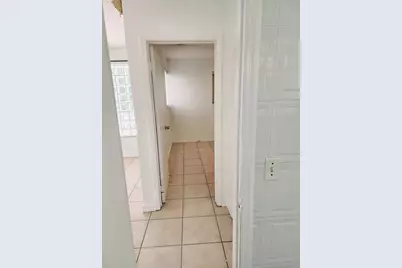 4124 N 32nd Court, Hollywood, FL 33021 - Photo 17