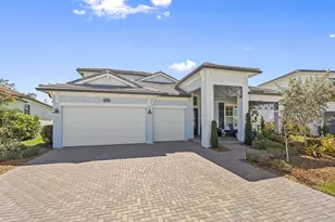 2077 SE Mosaic Blvd, Port Saint Lucie, FL 34984 - Photo 13