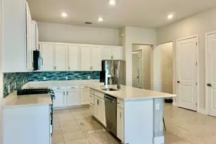7642 N Blue Spring Dr, Parkland, FL 33067 - Photo 11