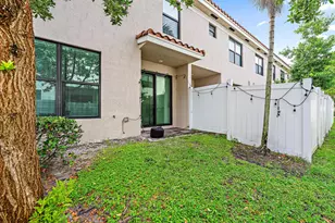 4407 Hemlock Dr, Riviera Beach, FL 33410 - Photo 23