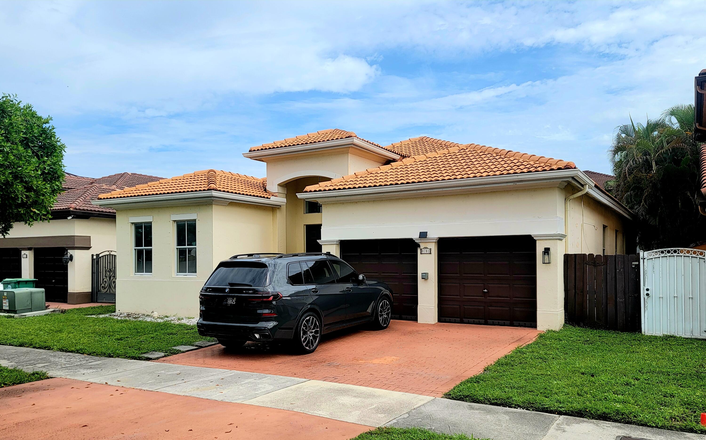 8781 NW 178th St - 8781 NW 178th St, Hialeah, FL 33018 Luxury Property | Jose Angel Pina