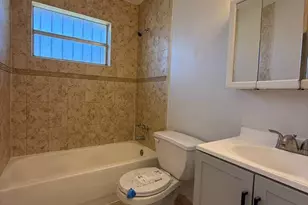 516 NW 179th St, Miami Gardens, FL 33169 - Photo 13