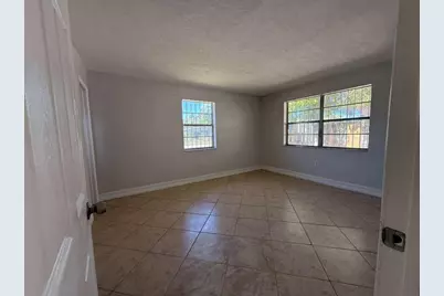 516 NW 179th Street, Miami Gardens, FL 33169 - Photo 15