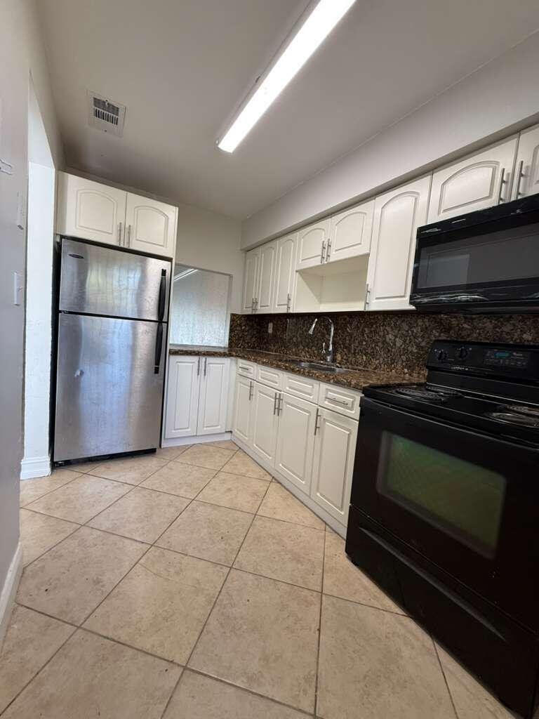 516 NW 179th St - 516 NW 179th St, Miami Gardens, FL 33169 Luxury Property | Jose Angel Pina