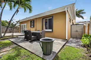 70 18th Ave S, Lake Worth Beach, FL 33460 - Photo 37